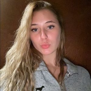 Meet your Posher, Savannaha